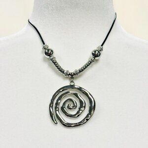 Y2K 2000s style Silver spiral pendant necklace with adjustable chain